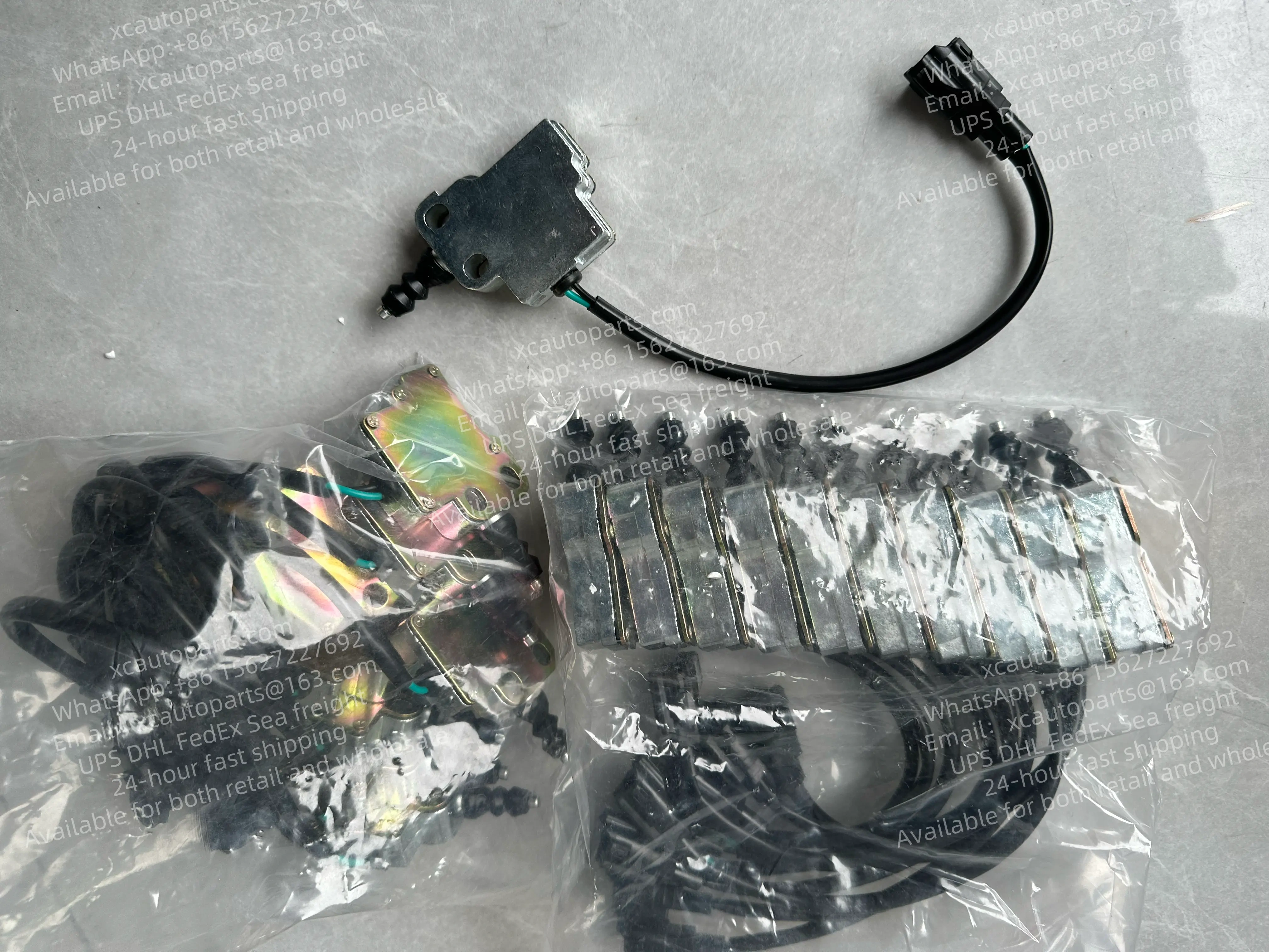  MITSUBISHI FUSO SUPER GREAT TRUCK CAB TILTING CYLINDER SWITCH