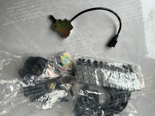  MITSUBISHI FUSO SUPER GREAT TRUCK CAB TILTING CYLINDER SWITCH