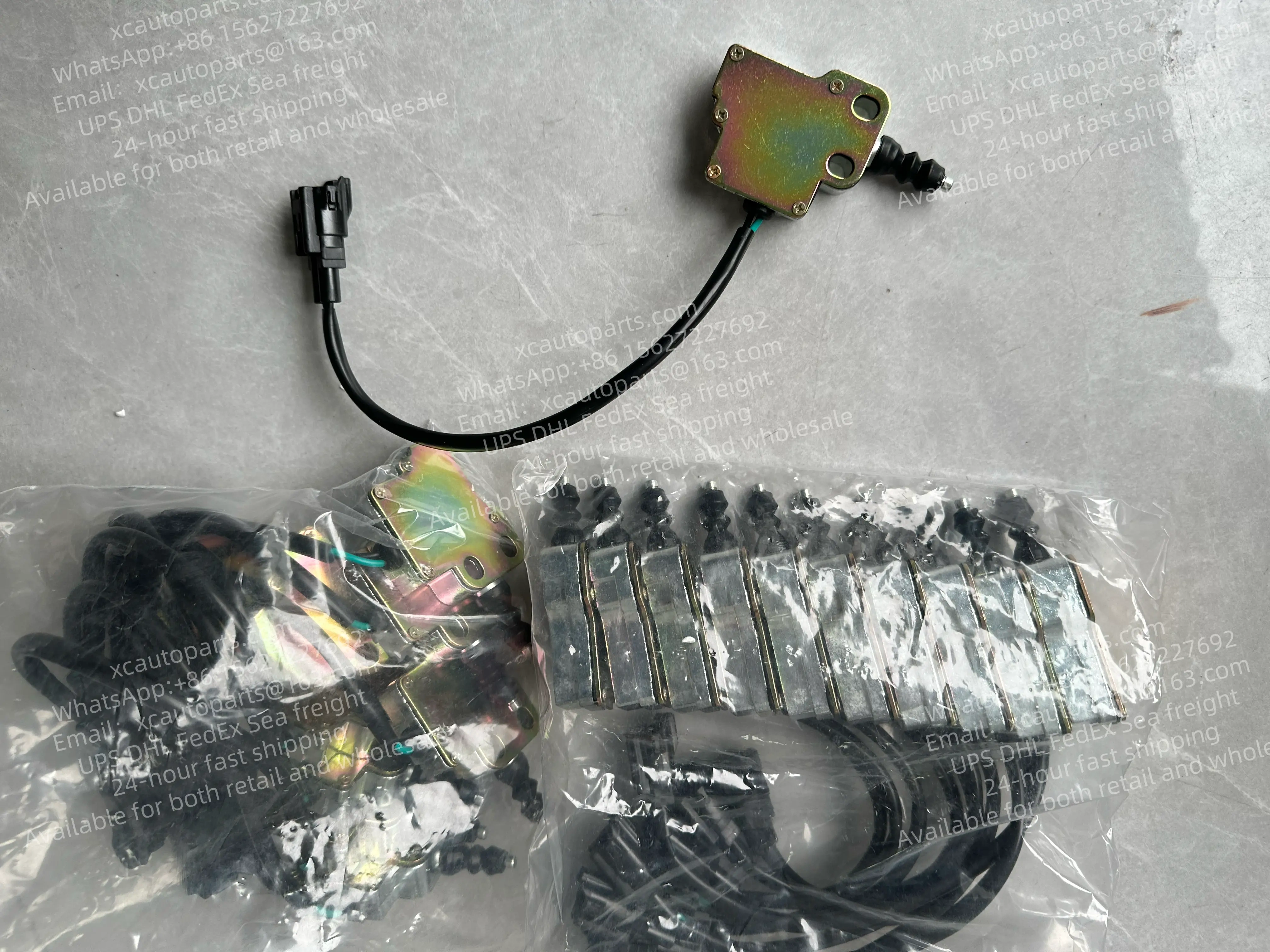  MITSUBISHI FUSO SUPER GREAT TRUCK CAB TILTING CYLINDER SWITCH