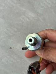 ISUZU GIGA TRUCK SENSOR