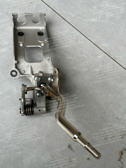 HINO 500 RANGER TRUCK GEAR LEVER SEAT