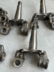 ISUZU ELF TRUCK STEERING KNUCKLE RH