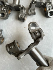 ISUZU ELF TRUCK STEERING KNUCKLE RH