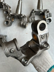 ISUZU ELF TRUCK STEERING KNUCKLE RH