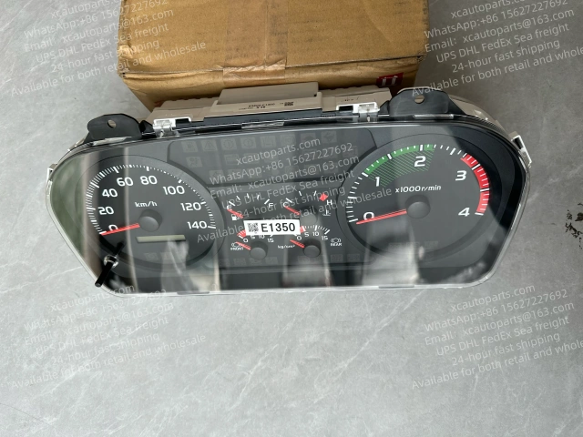 HINO 700 PROFIA TRUCK DASHBOARD S8320-04870 157530-1400 S832004870