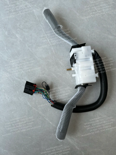 NISSAN UD CW459 TRUCK SWITCHGROUP SUITABLE FOR RIGHT-HAND DRIVE TRUCKS