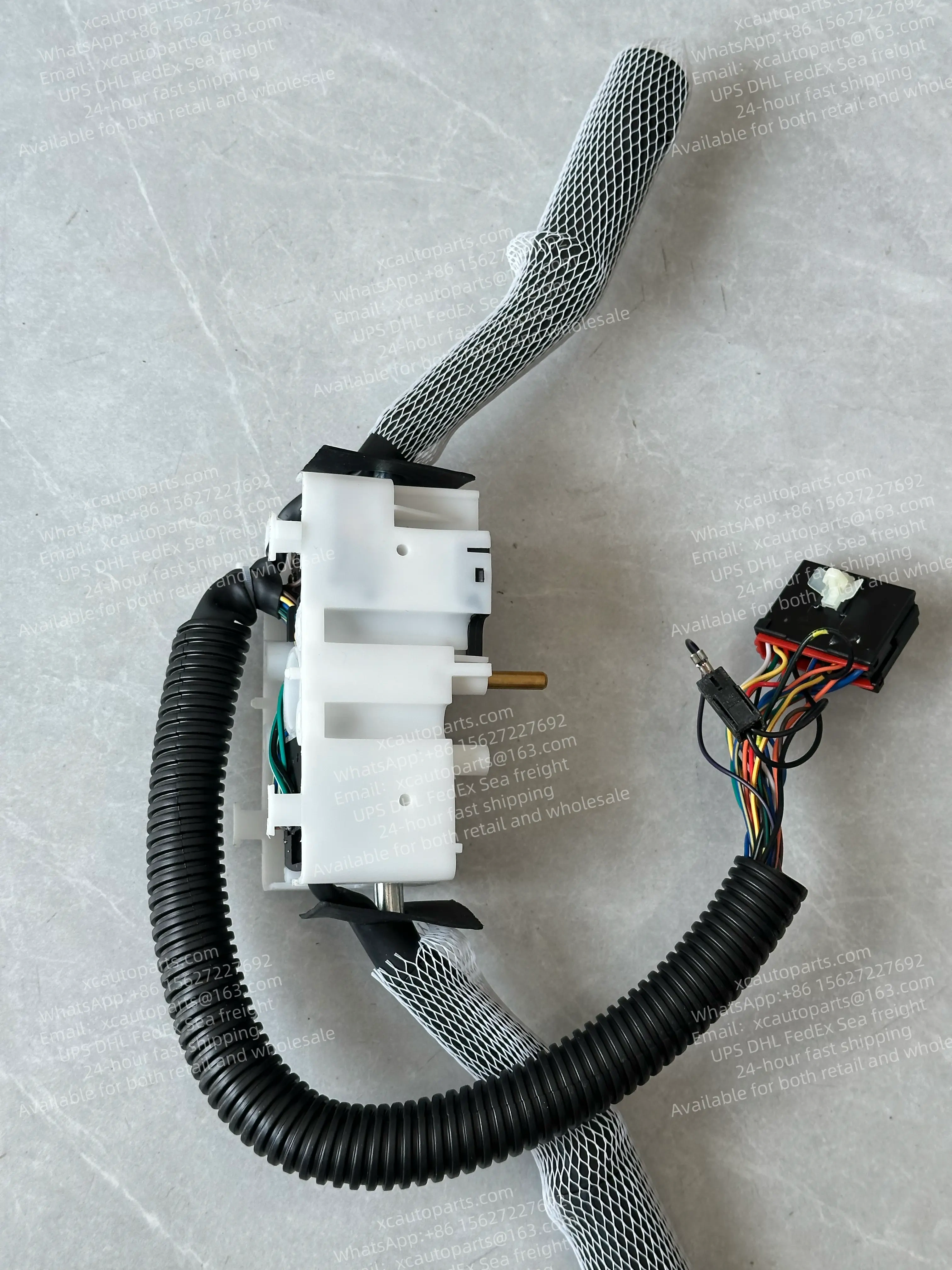 NISSAN UD CW459 TRUCK SWITCHGROUP SUITABLE FOR RIGHT-HAND DRIVE TRUCKS