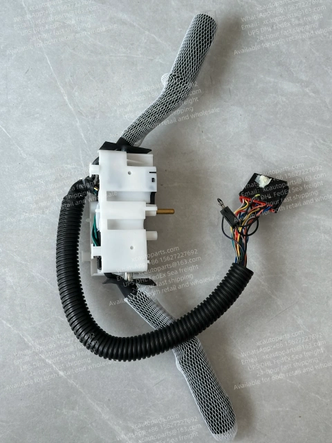 NISSAN UD CW459 TRUCK SWITCHGROUP SUITABLE FOR RIGHT-HAND DRIVE TRUCKS