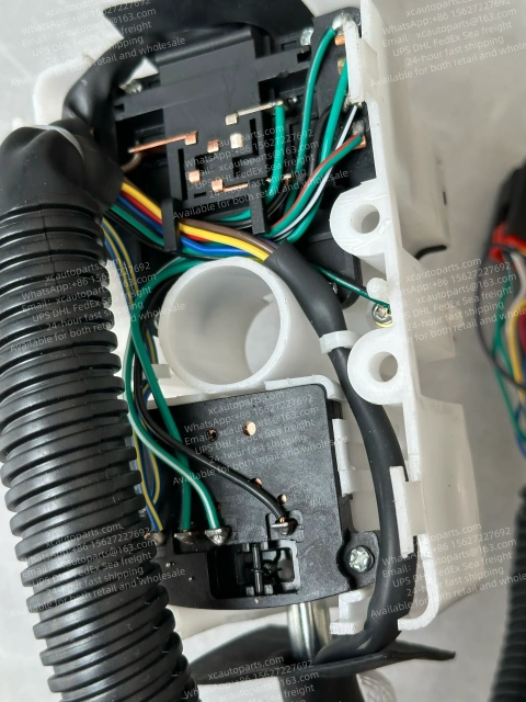 NISSAN UD CW459 TRUCK SWITCHGROUP SUITABLE FOR RIGHT-HAND DRIVE TRUCKS