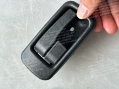 1 PARI ISUZU 700P ELF NPR TRUCK DOOR INNER HANDLE