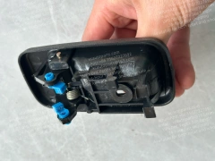 1 PARI ISUZU 700P ELF NPR TRUCK DOOR INNER HANDLE