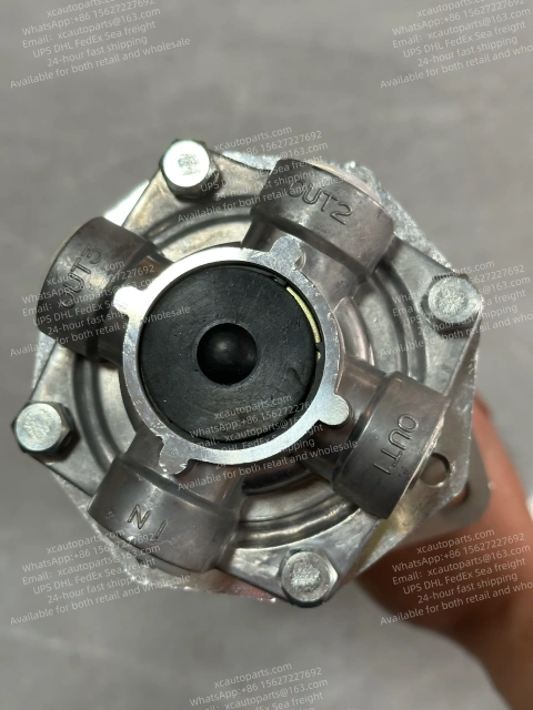 HINO FC TRUCK FOOT BRAKE VALVE