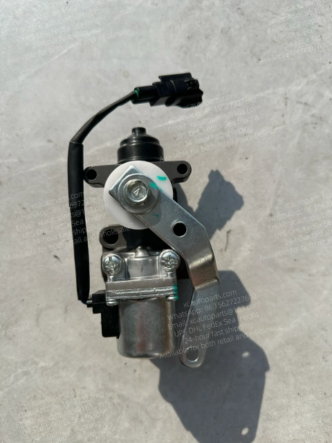 HINO 700 PROFIA AIR SPRING HEIGHT VALVE