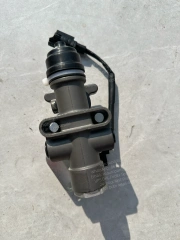 HINO 700 PROFIA AIR SPRING HEIGHT VALVE