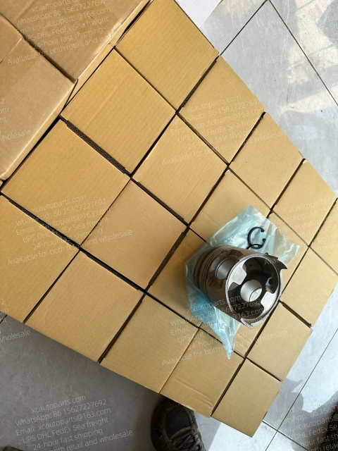 4 PCS ISUZU 4HK1 ENGINE PISTON 8-98152-901-0 898152-9010