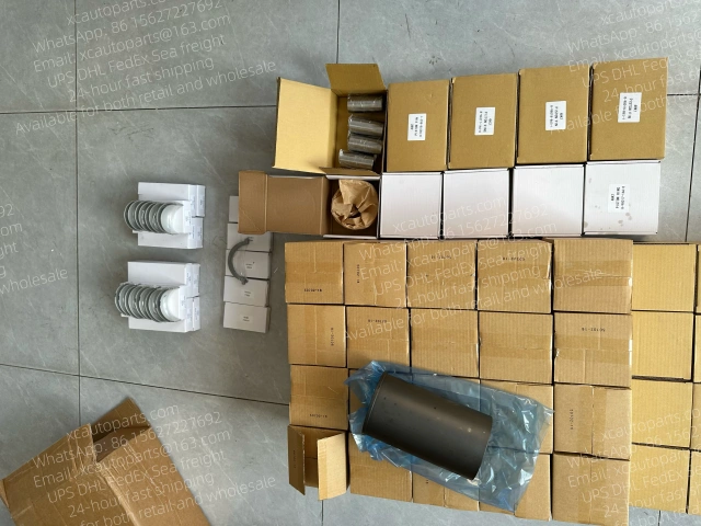 1 SET ISUZU ELF 4HK1 ENGINE CYLINDER LINER ASSEMBLY