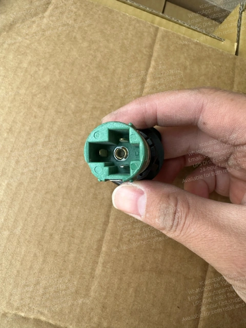 1 0 PCS JEEP CHARGING PORT GENUINE PARTS 12V DC