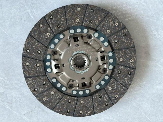  HINO 300 TRUCK CLUTCH DISC CLUTCH PLATE 300MM*14T*32MM