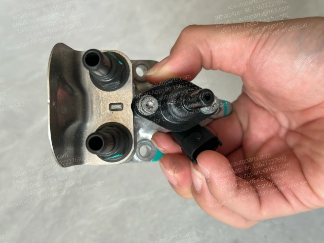 HINO 700 PROFIA TRUCK UREA NOZZLE S17J0-E0011 S17J0E0011