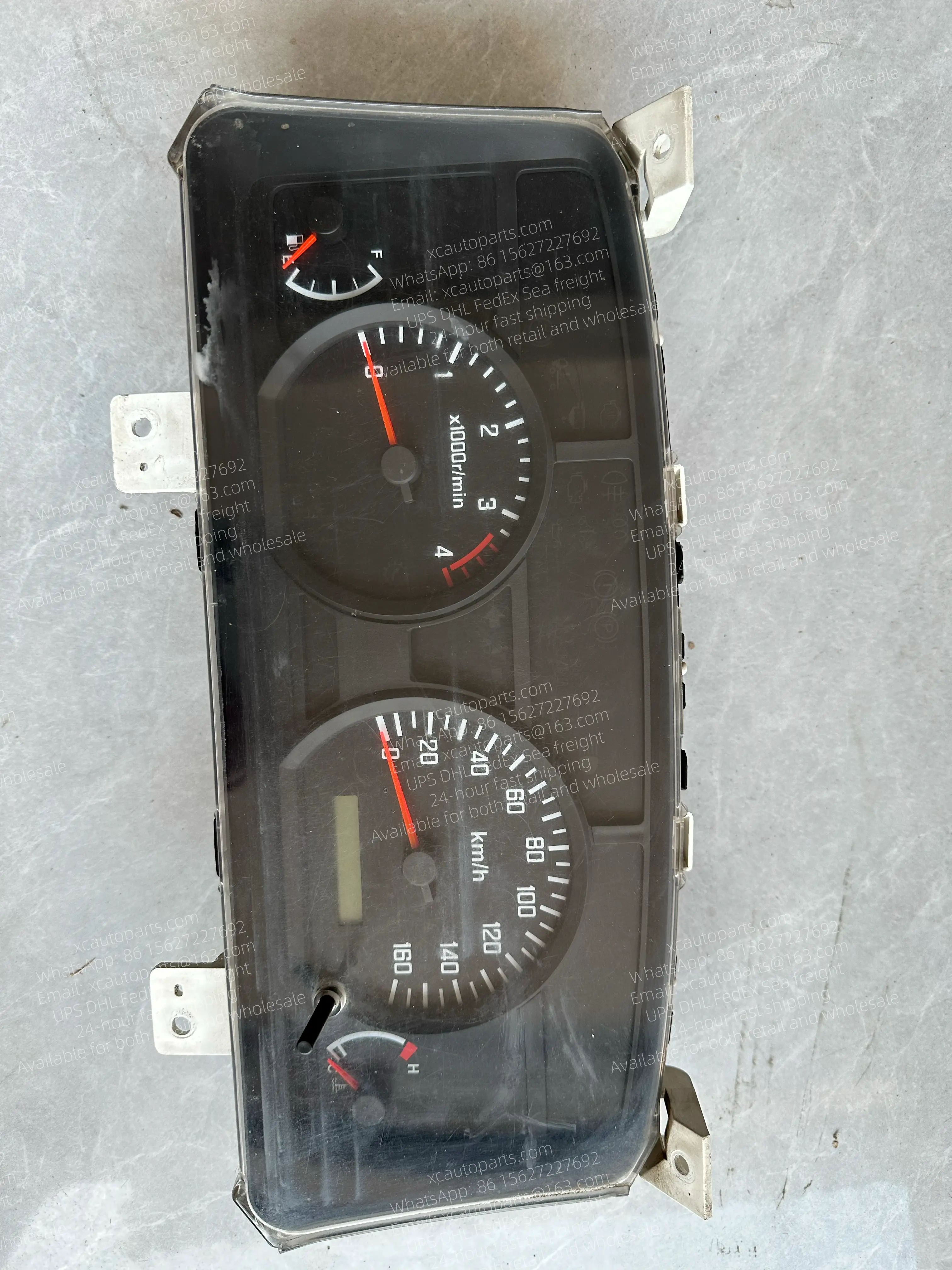 ISUZU ELF 700P 4HK1 TRUCK INSTRUMENT BOARD 3820010-P301 900211-030C