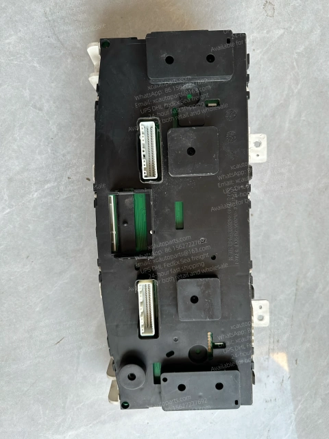 ISUZU ELF 700P 4HK1 TRUCK INSTRUMENT BOARD 3820010-P301 900211-030C