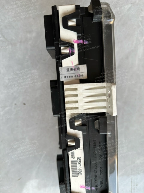 ISUZU ELF 700P 4HK1 TRUCK INSTRUMENT BOARD 3820010-P301 900211-030C