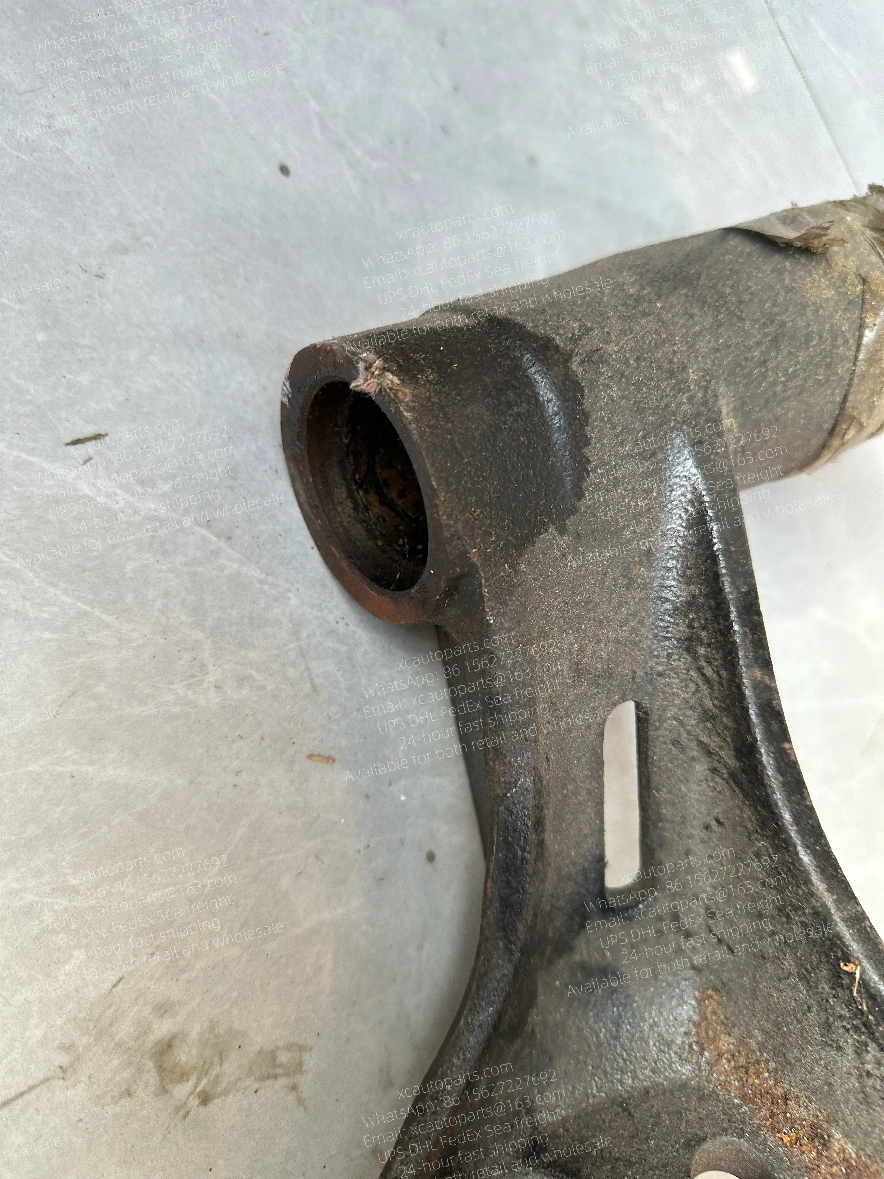 ISUZU GIGA TRUCK AIR BRAKE CHAMBER BRAKE CYLINDER BRACKET