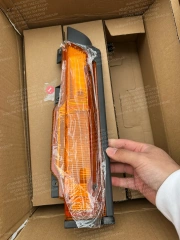 MITSUBISHI FUSO DIESEL CANTER TRUCK TURN SIGNAL LH LEFT