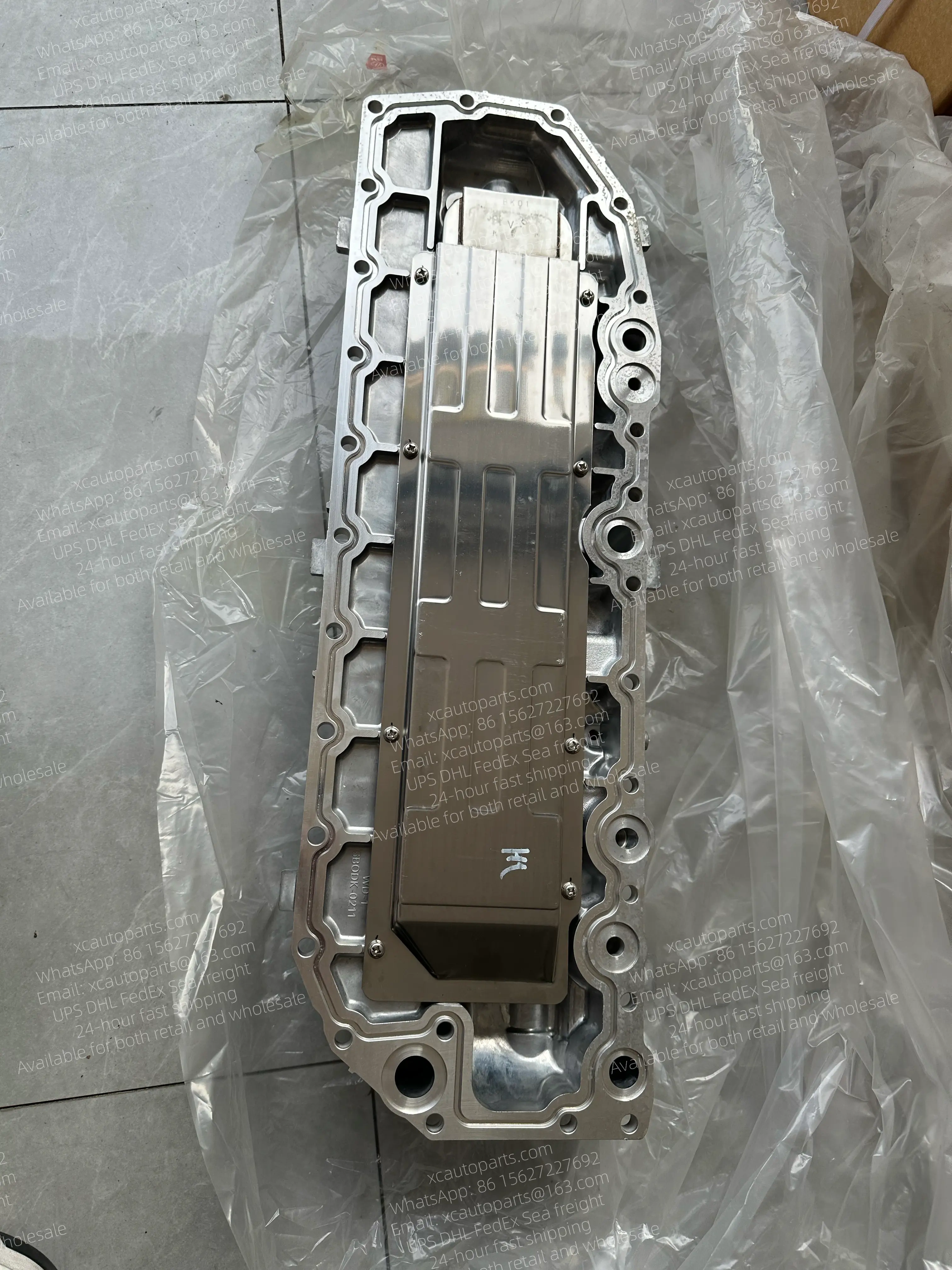 ISUZU 6UZ1 ENGINE OIL COOLER ASSEMBLY 8974328550