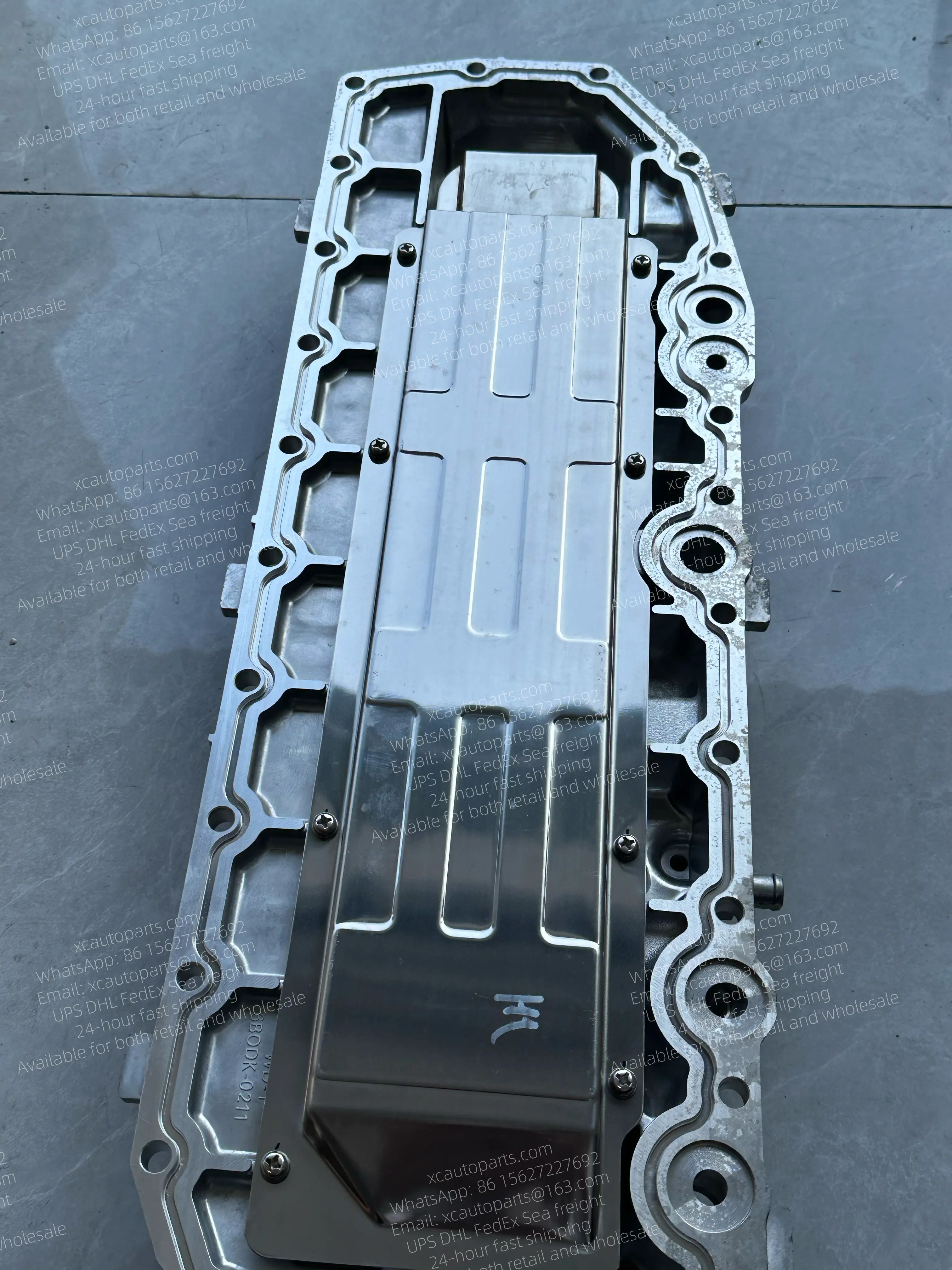 ISUZU 6UZ1 ENGINE OIL COOLER ASSEMBLY 8974328550