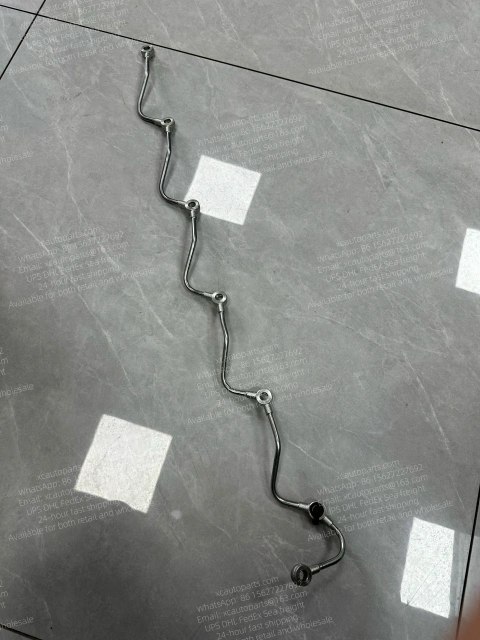 HINO 700 PROFIA TRUCK P11C ENGINE OIL RETURN PIPE