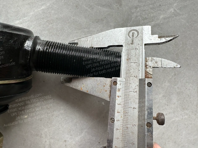 1 PAIR ISUZU 700P ELF NPR TRUCK TIE ROD JOINT