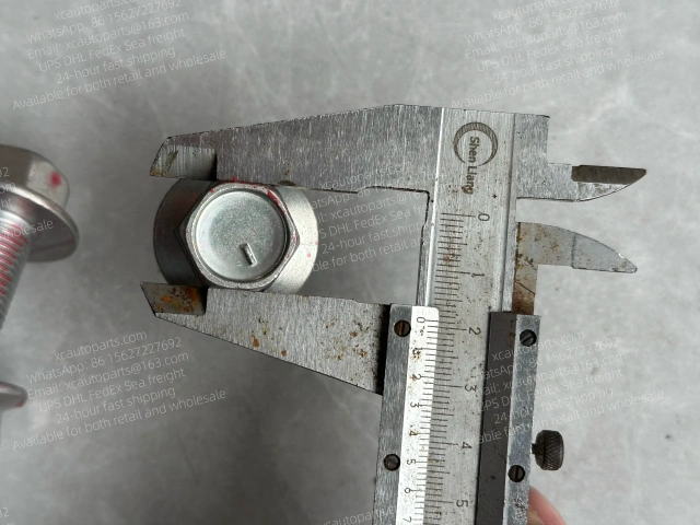 8 PCS HINO 700 PROFIA TRUCK GENUINE FLANGE BOLT 91552-F1430 M14*30MM