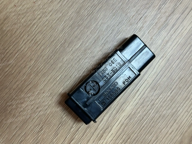 HINO 700 PROFIA TRUCK A/C SWITCH 954-5D18