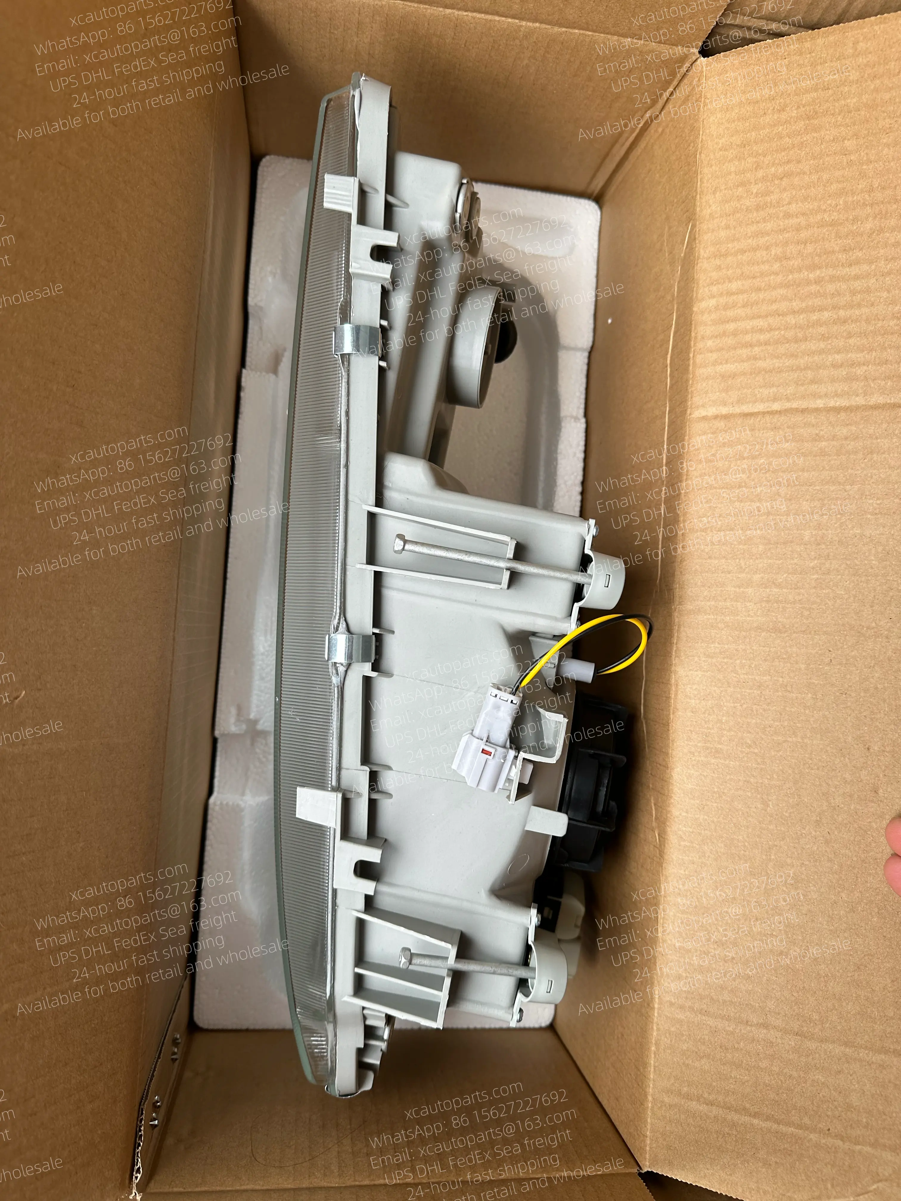 ISUZU GIGA CXZ CYZ TRUCK HEADLAMP RH RIGHT SIDE