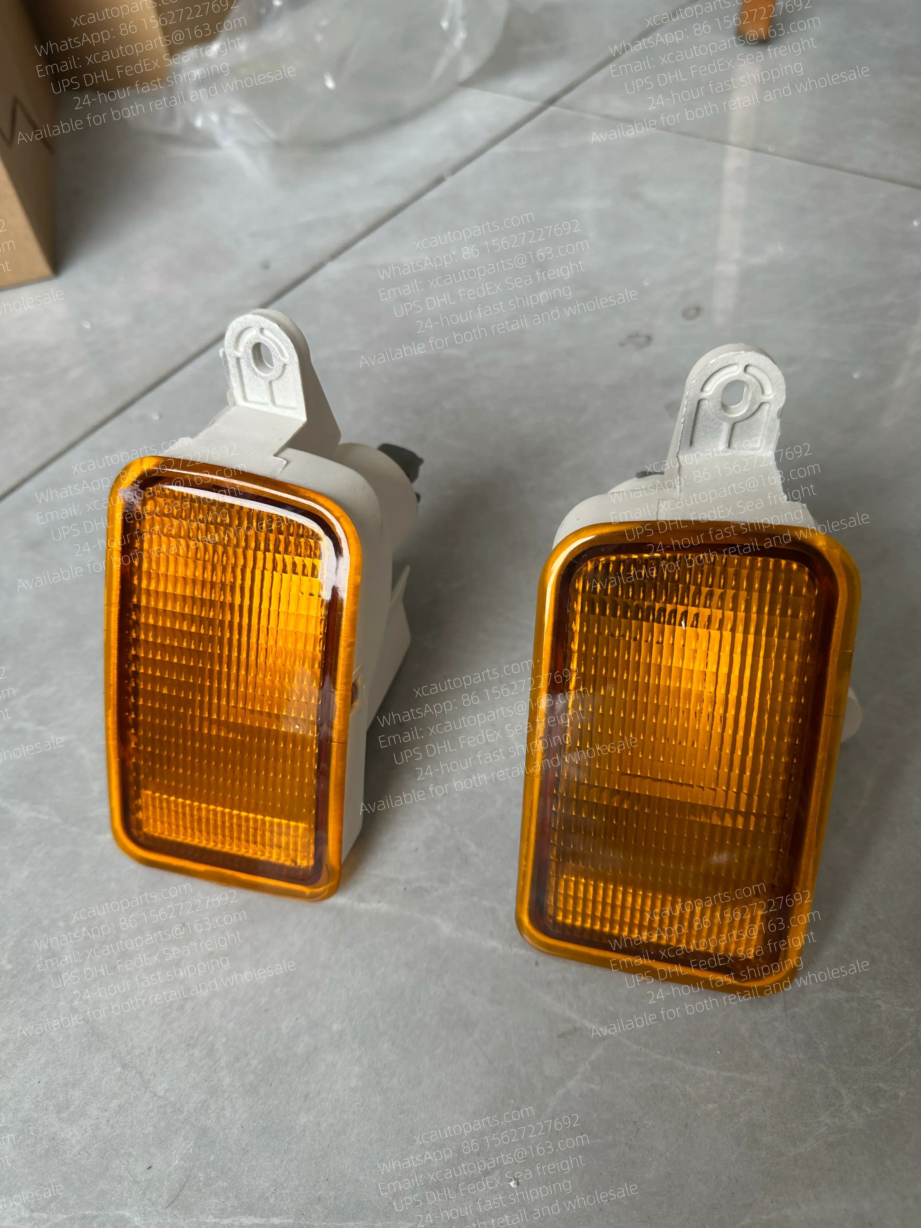 1 PAIR FOR ISUZU GIGA CXZ CYZ TRUCK TURN SIGNAL