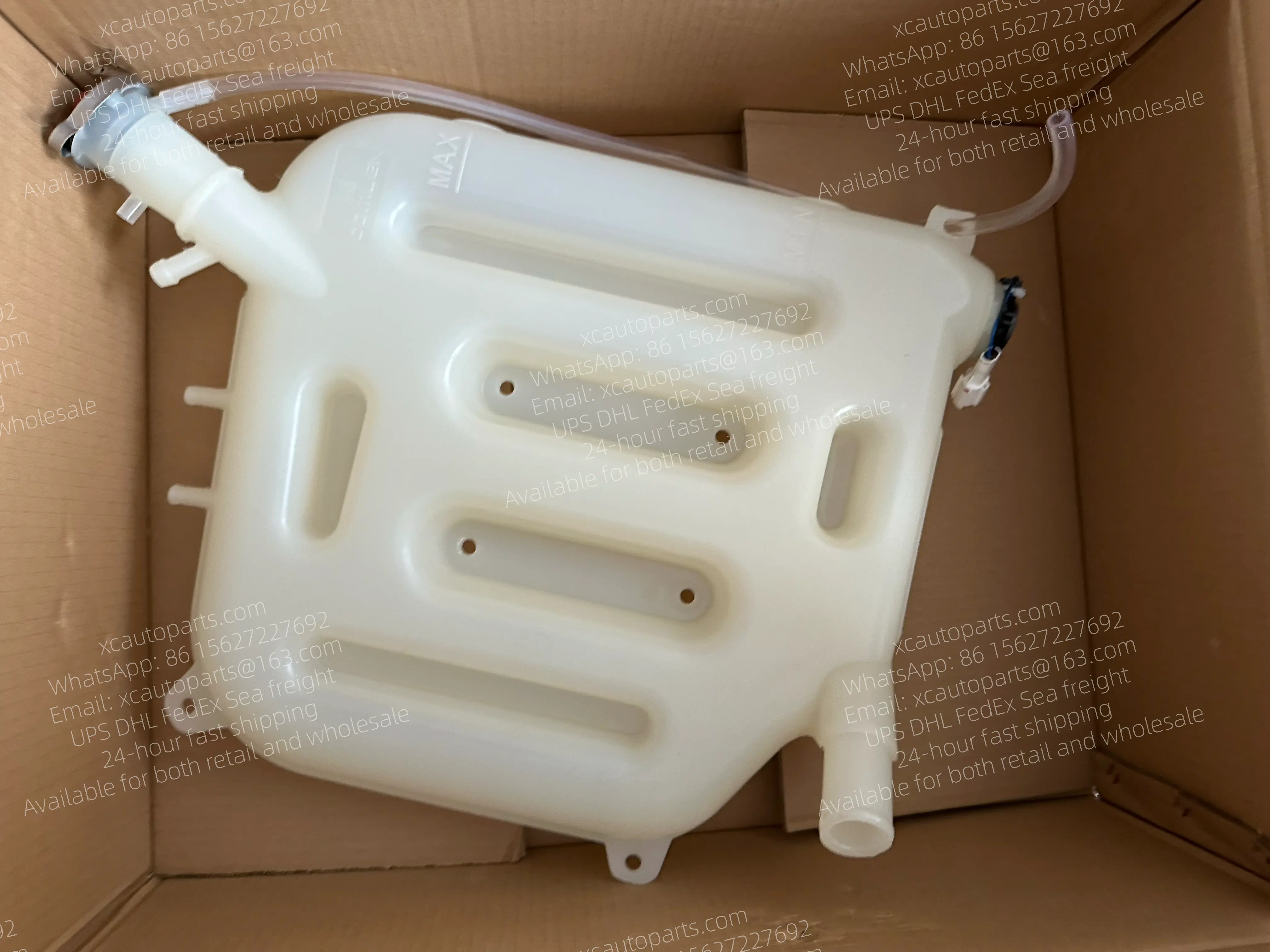 ISUZU GIGA TRUCK WATER TANK