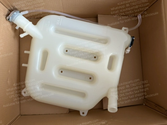 ISUZU GIGA TRUCK WATER TANK