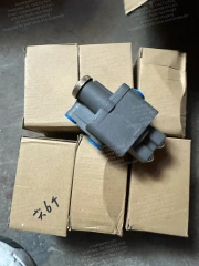 HINO 700 TRUCK ZF GEARBOX VALVE