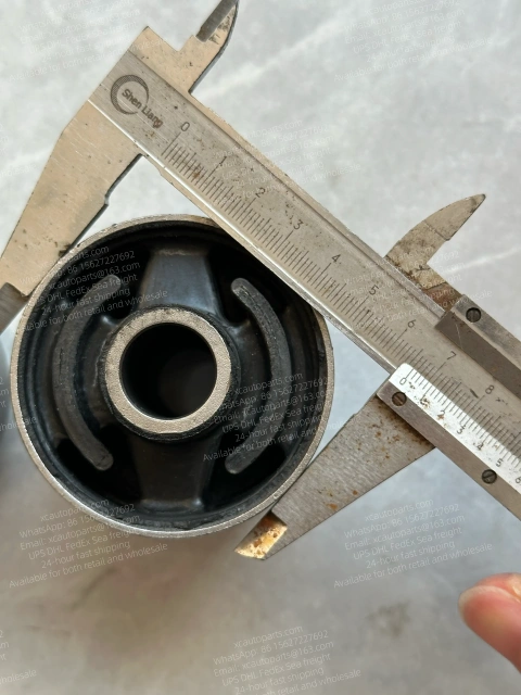 NISSAN DIESEL UD TRUCK QUON CD4 95167-00Z0E BUSHING