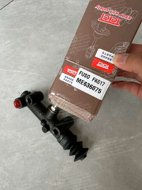 1 PAIR MITSUBISHI FUSO FK617 ME636075 CLUTCH MASTER CYLINDER