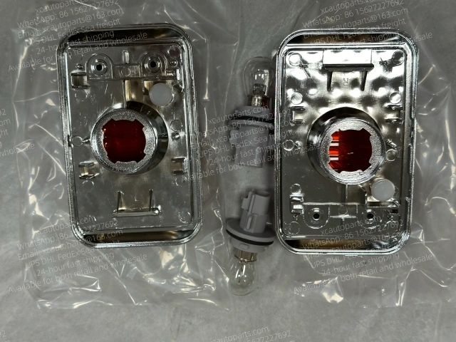 MITSUBISHI FUSO TRUCK DOOR LAMP ORANGE CRYSTAL EFFECT