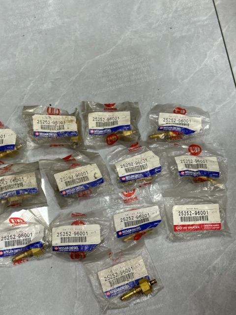 NISSAN UD CW450 CW520 CD48 TRUCK WATER TEMPERATURE SENSOR 25252-96001