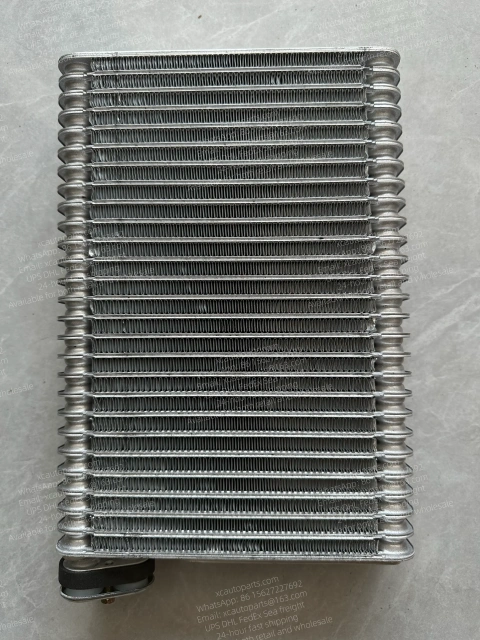 HINO 700 TRUCK AIR CONDITIONER EVAPORATOR CORE