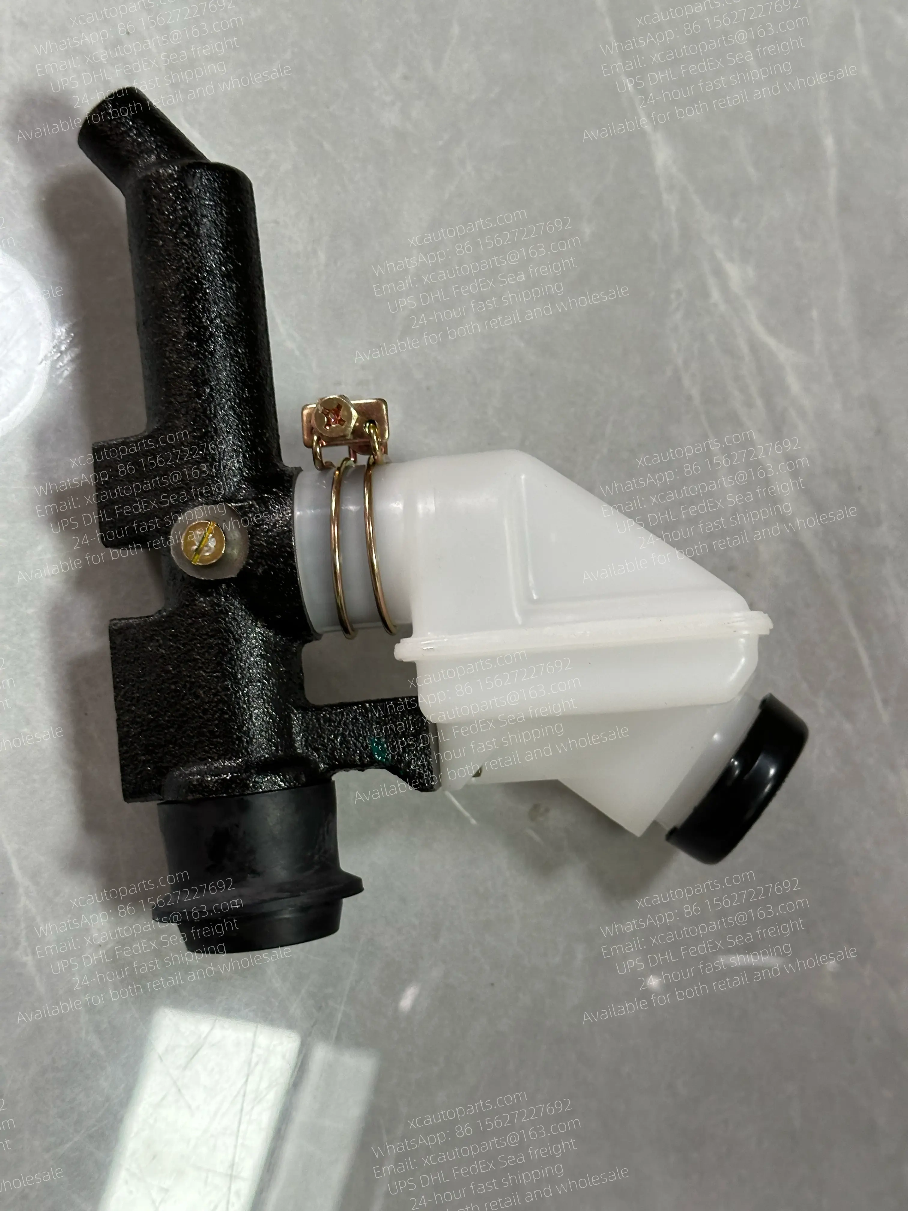 ISUZU GIGA TRUCK CLUTCH MASTER CYLINDER