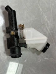 ISUZU GIGA TRUCK CLUTCH MASTER CYLINDER