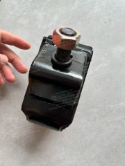 MITSUBISHI FUSO ENGINE MOUNT ME061703