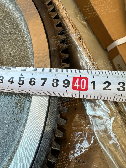 HINO 300 DUTRO TRUCK N04C ENGINE FLYWHEEL 8H