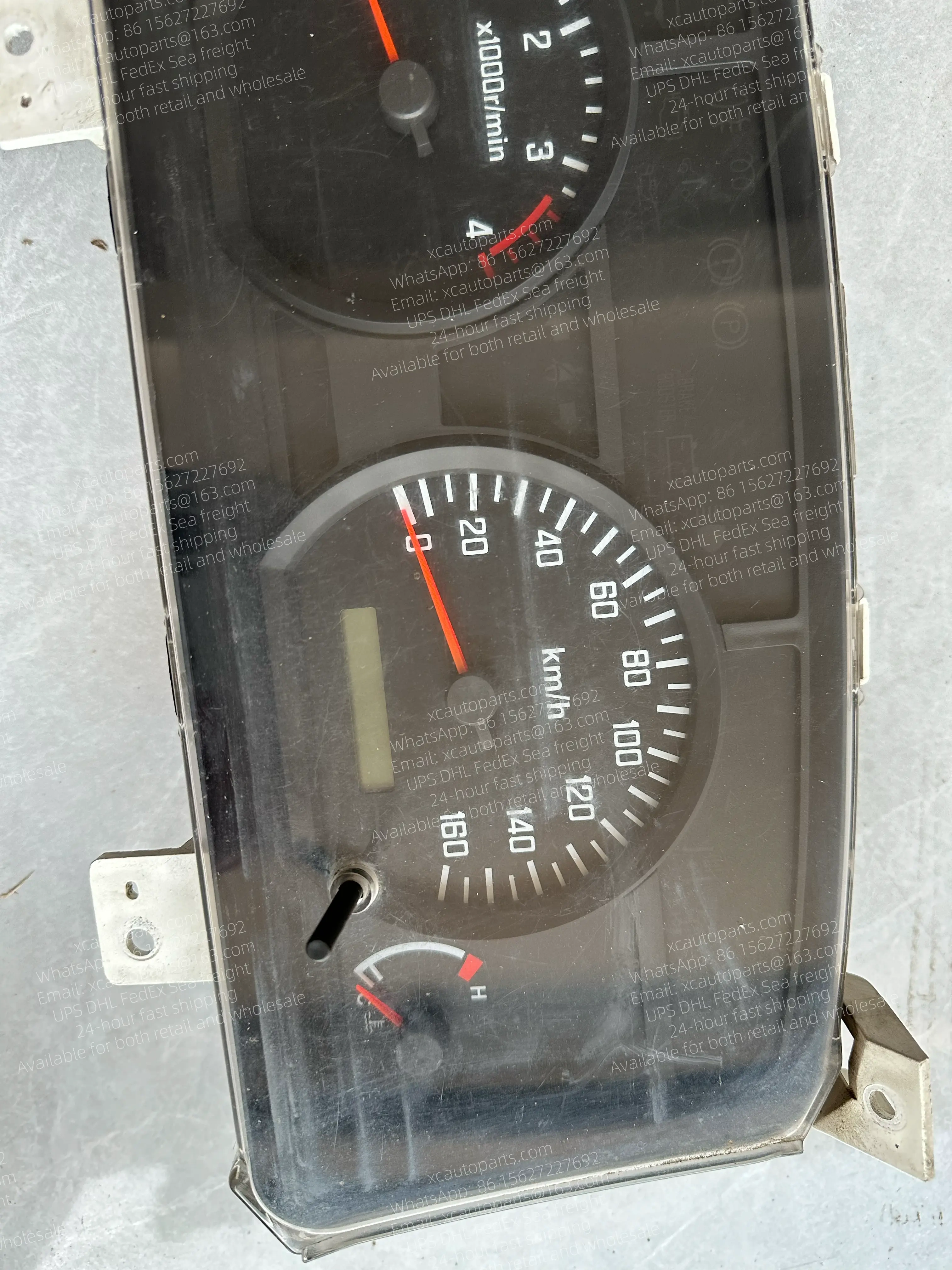 ISUZU ELF 700P 4HK1 TRUCK DASHBOARD USED 3820010-P301