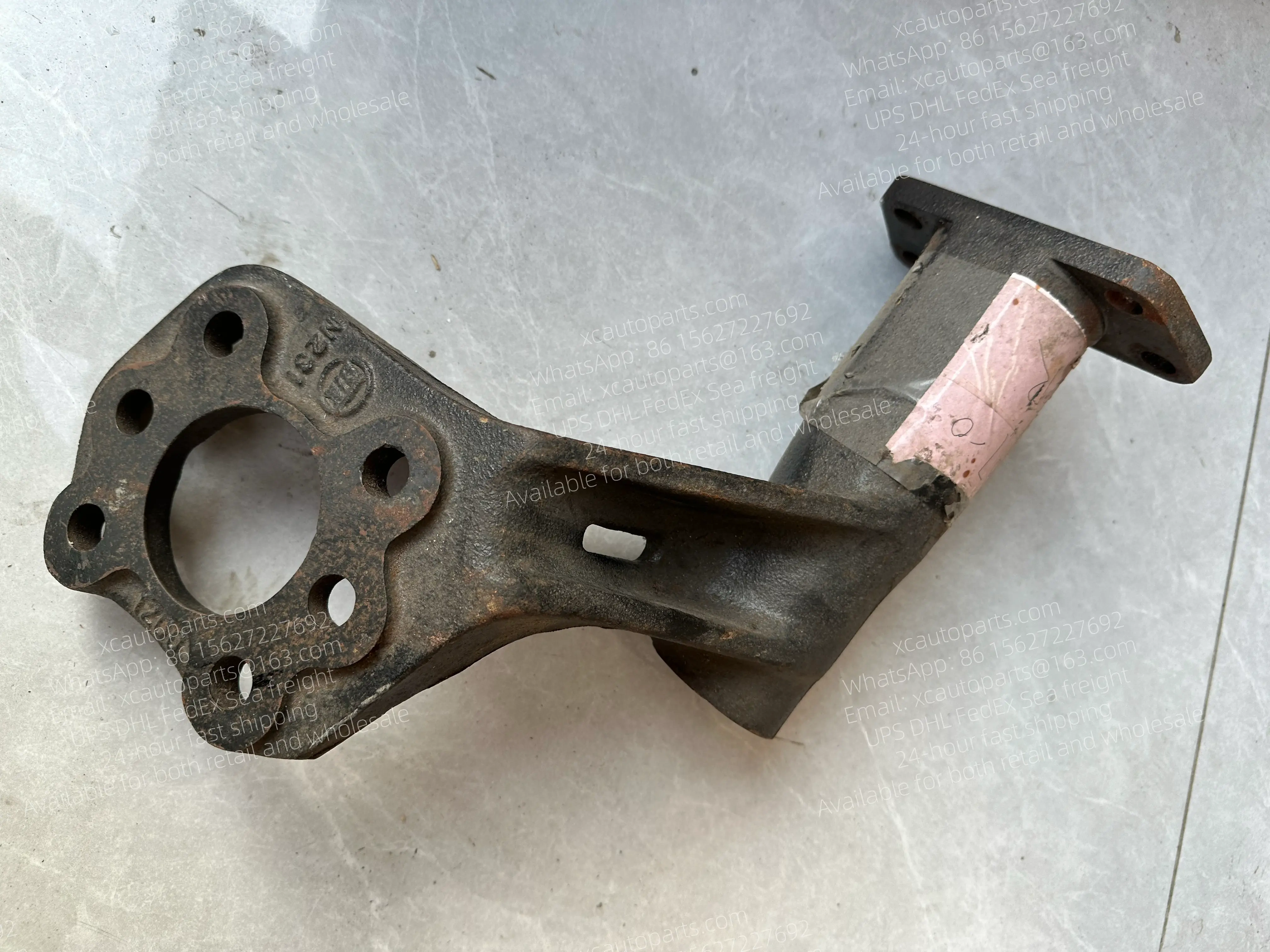 ISUZU GIGA TRUCK AIR BRAKE CHAMBER BRACKET